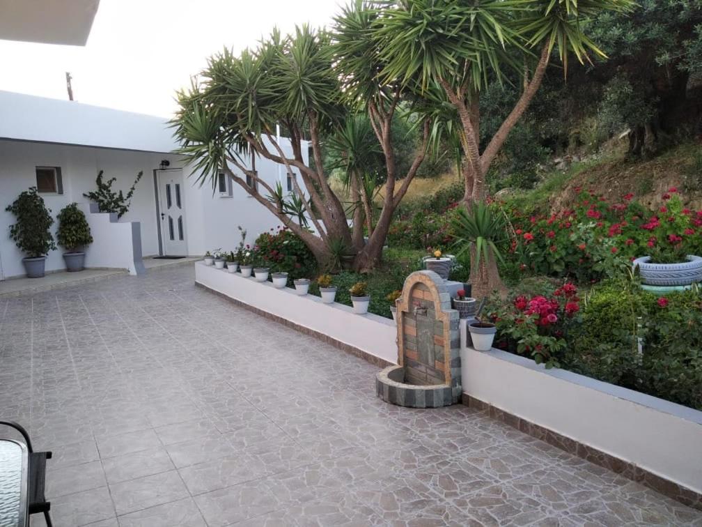 Golden Sun Apartments Rodakino Exterior photo