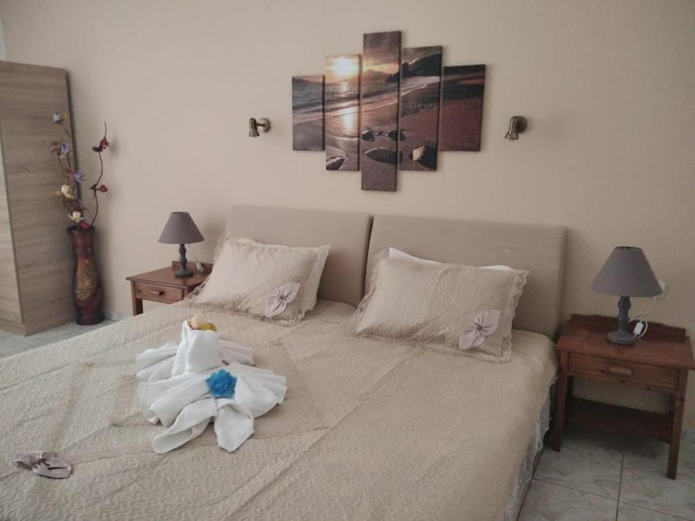 Golden Sun Apartments Rodakino Exterior photo
